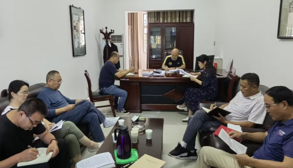 嚴守紀律規(guī)則 加強作風建設(shè)
